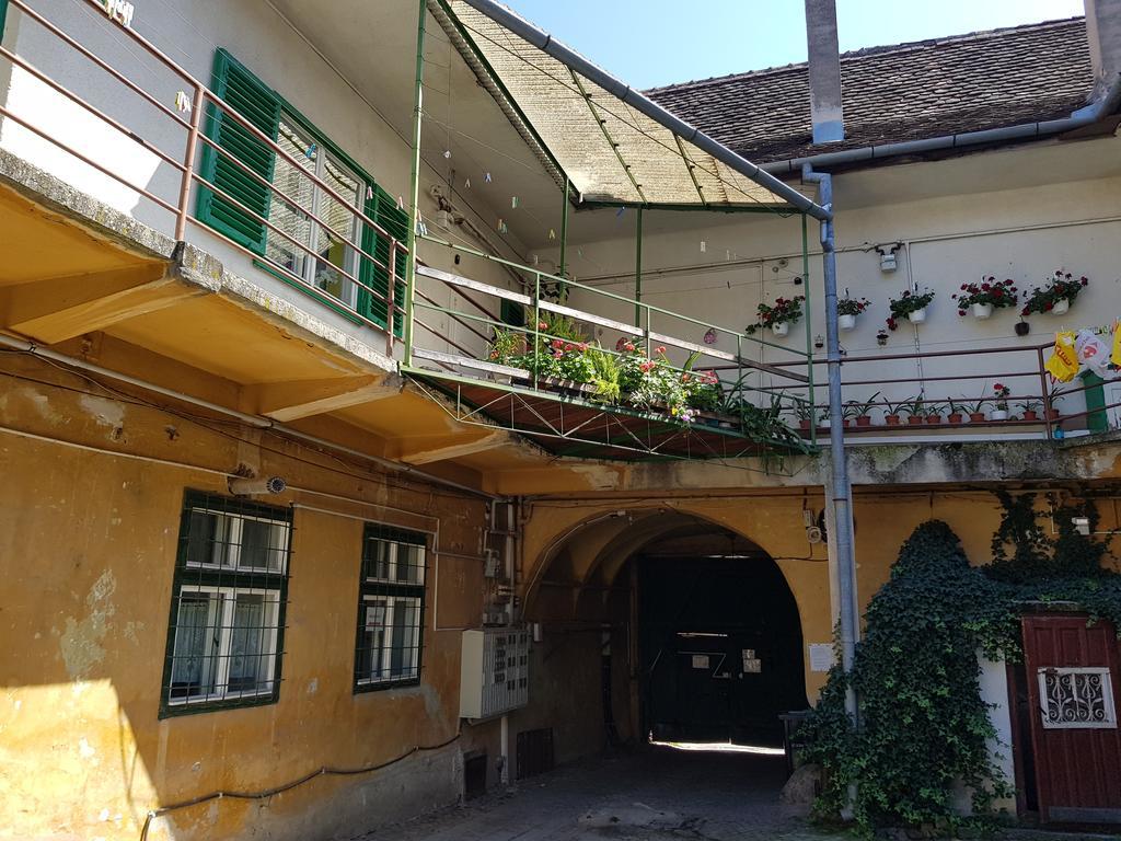 Luk Old Town Apartment Sibiu Exteriör bild