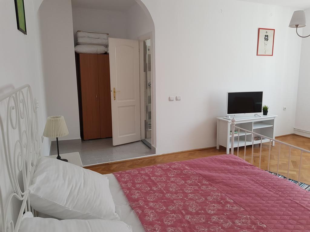Luk Old Town Apartment Sibiu Exteriör bild